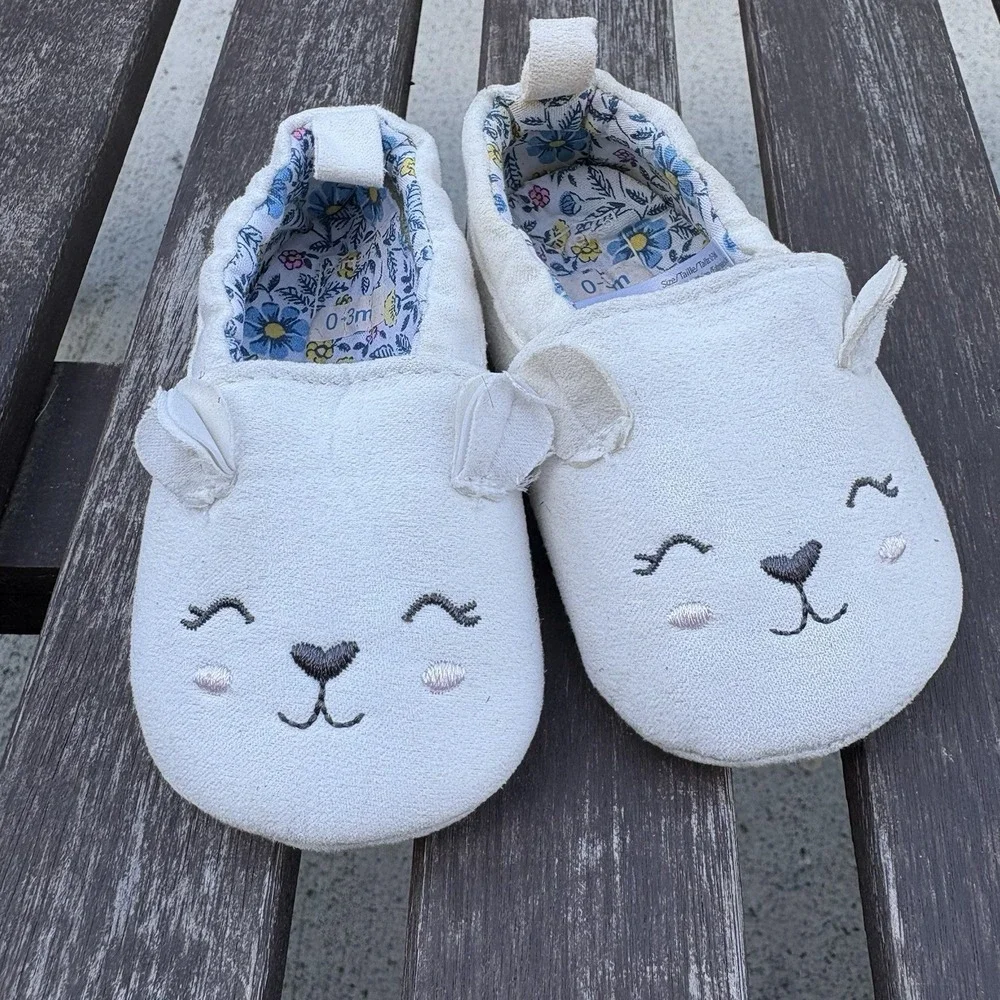 Carters Kids 0-3M White Crib Shoes Animal Core Faux Suede